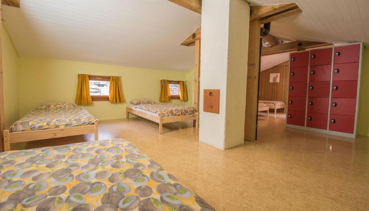Schutzenbach Backpackers For Adults 18-35 Hostel Lauterbrunnen Kültér fotó